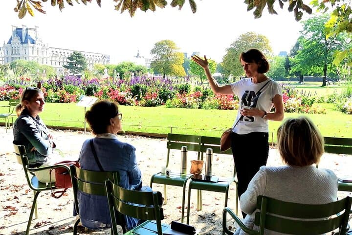 Drawing workshop/creative notebook & cultural walk in the Tuileries