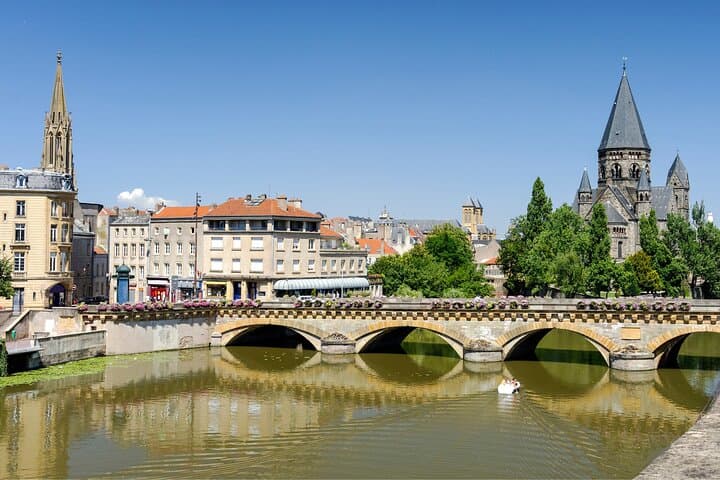Metz Scavenger Hunt & Highlights Self-Guided Walking Tour