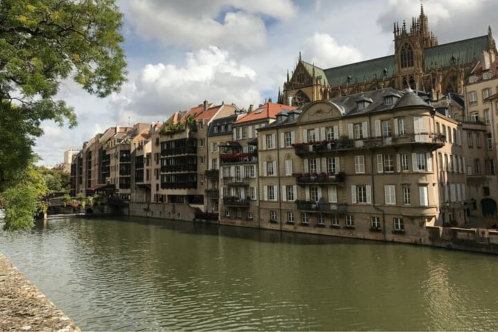 Metz Scavenger Hunt & Highlights Self-Guided Walking Tour