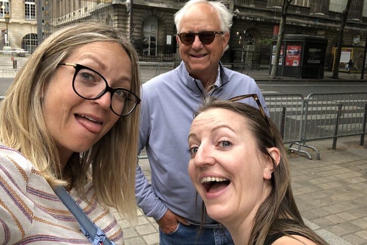 Paris WWII: Occupation & Liberation Exploration Game and Tour