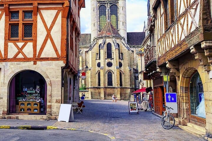 Dijon with an Archaeologist: A Self-Guided Audio Tour