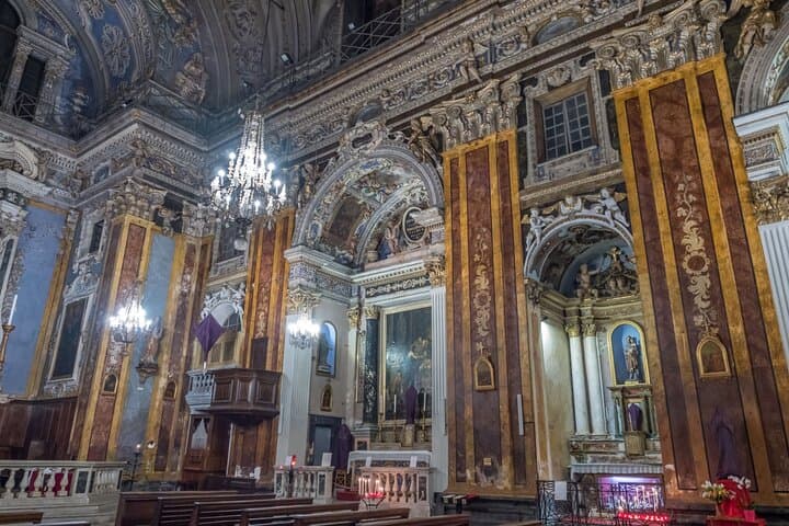 Private Nice Walking Tour of Ancient Baroque Church & Sacred Art