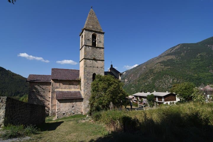 Private Nice Walking Tour of Ancient Baroque Church & Sacred Art