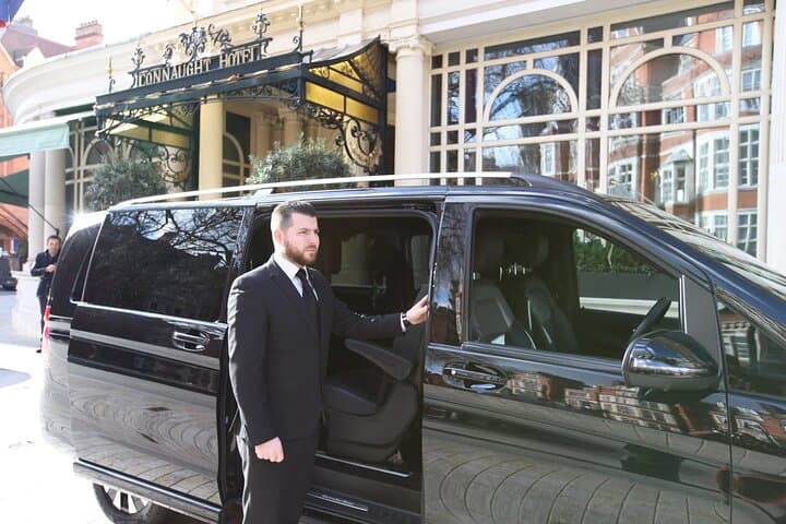 Paris Airport Transfer (Minivan)