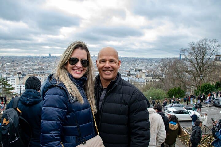 Paris Montmartre Walking Tour: Art & Rebel Legacy - Small Group