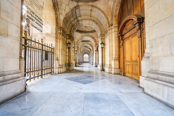 Explore Paris’ best Street Art Quarters with a Local