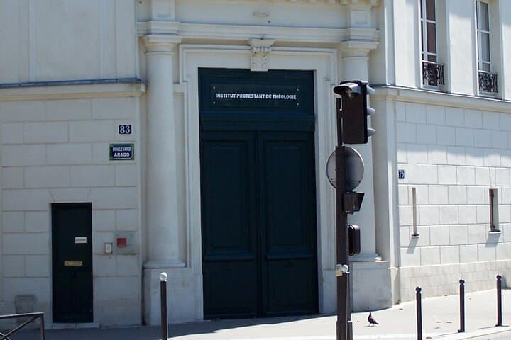 Lupin's Footsteps: A Self-Guided Walking Tour in Paris