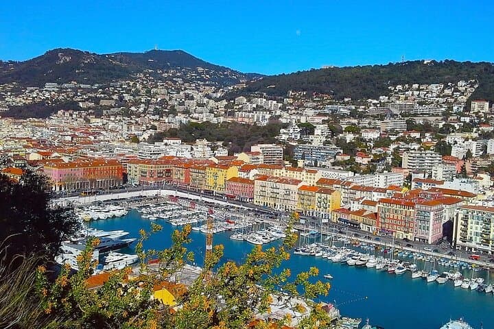 Lovely Romantic tour in French Riviera For Couples