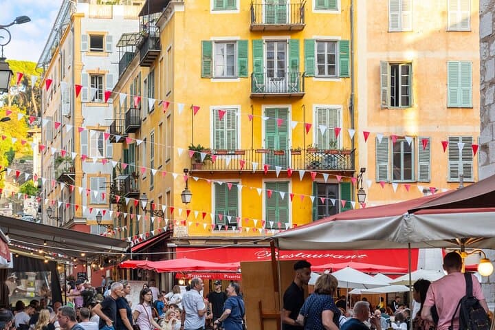 Lovely Romantic tour in French Riviera For Couples