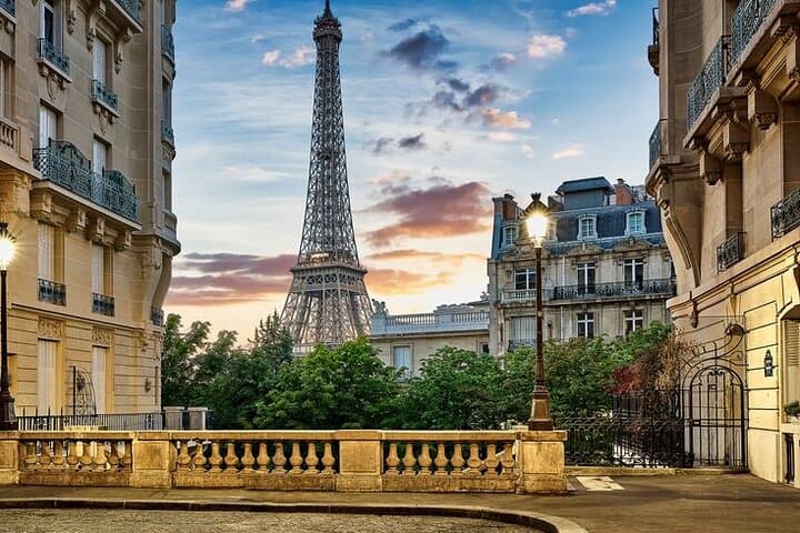 Full-Day Private Tour in Paris with Driver Sightseeing tour