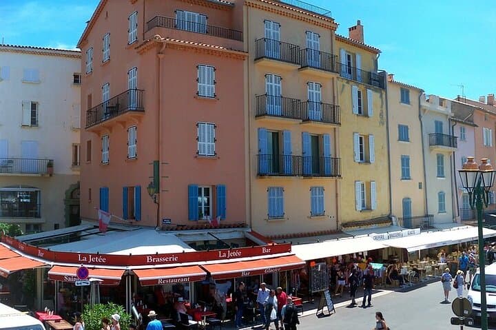 Private Transfer Marseille to Saint Tropez With 2h Stop in Toulon