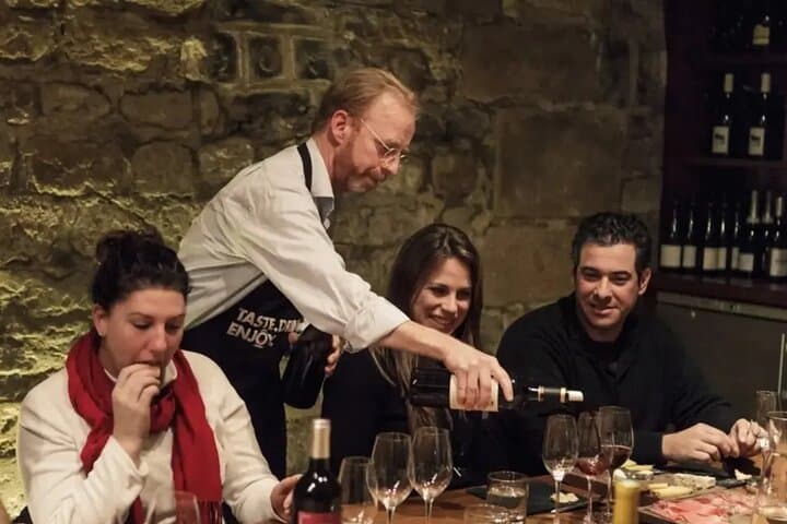 Montmartre Cheese and Wine tasting Walking Tour