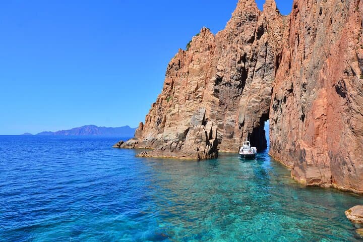 Arch of the capo rosso