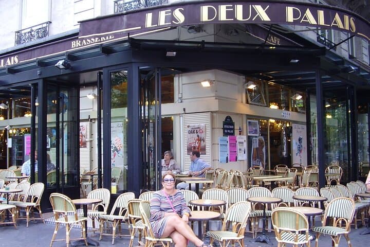 Private Transfer From Reims To Paris, 2 Hour Stop in Epernay