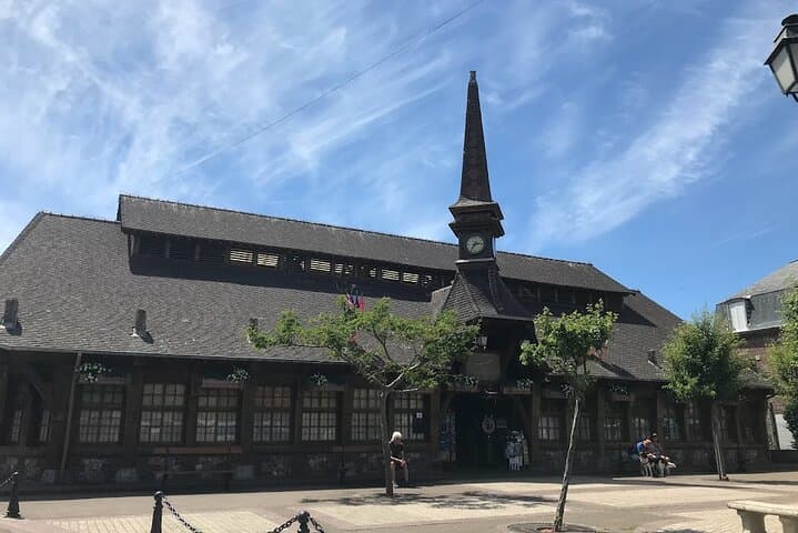 Private Normandy Tour of Honfleur, Pays d'Auge & Deauville