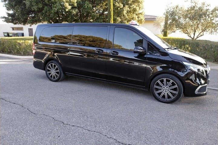 5-HOURS PRIVATE Sightseeing Tour of the Provence from La seyne, Toulon cruisesl