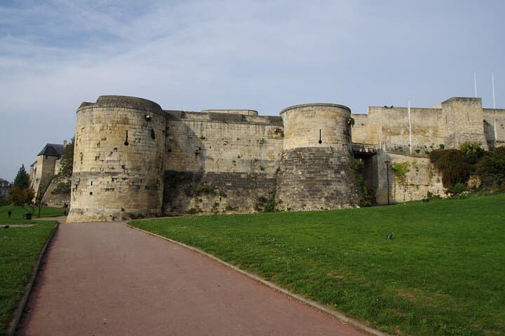 Private Tour of Caen and visit of the Memorial Museum