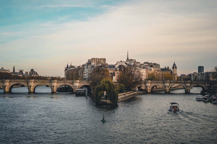 Paris History, Myth and Dragons Walking Tour