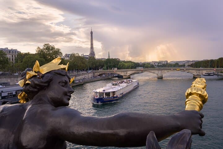 Capitaine Fracasse - Pont Alexandre III