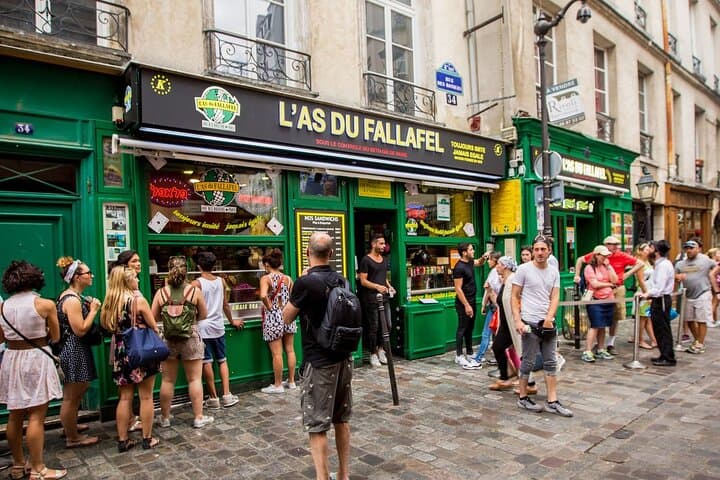 3 Hour Private Tour Throughout the Le Marais with CDG Transfer