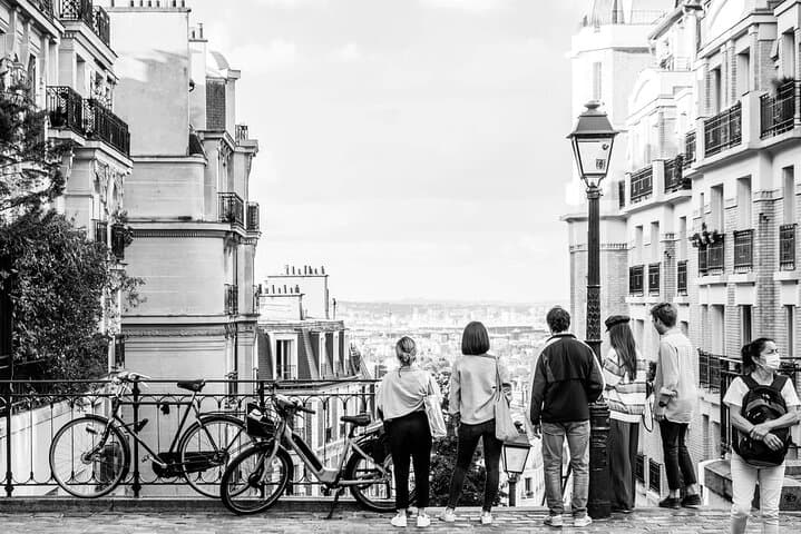 CDG Transfers and Private Tour of Marais & Montmartre