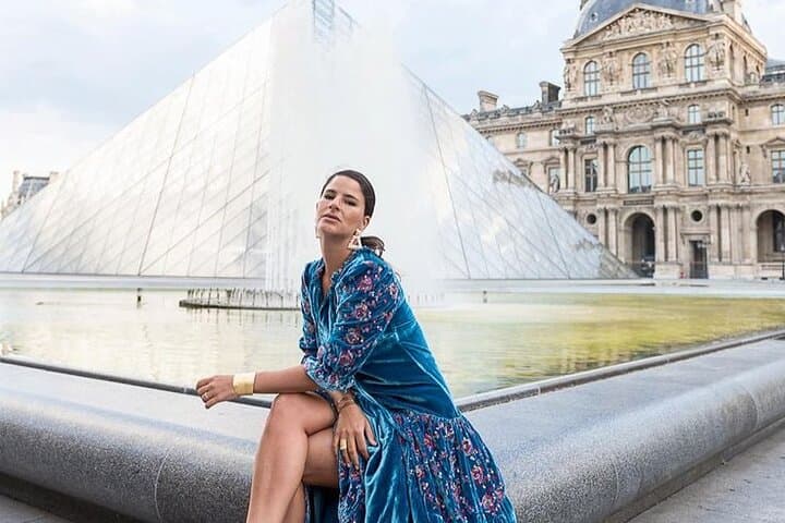 Paris Photoshoot by Professional photographer with CDG Transfers