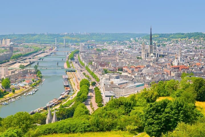Private Custom Walking Guided Tour in Rouen