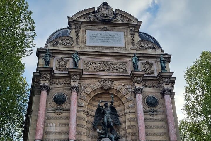 the Saint-Michel fountain