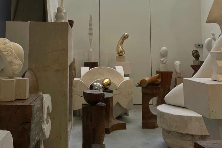 Exclusive Paris Gallery Tour