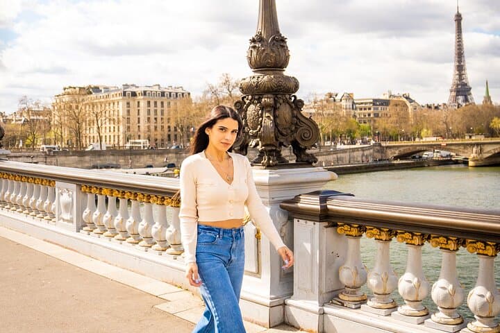 1 Hour Private Photography Tour in Paris