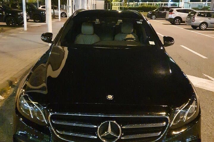 Paris to Paris Charles de Gaulle Airport (CDG) - Departure Private Transfer