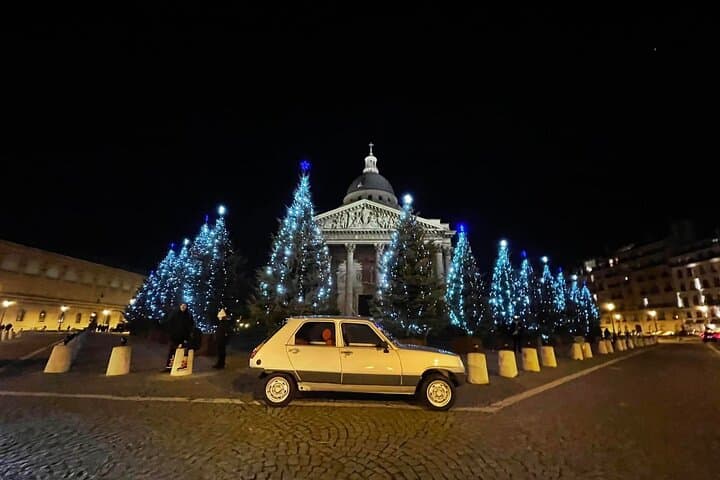 Paris Vintage Private Night Tour in a 1980 Renault 5