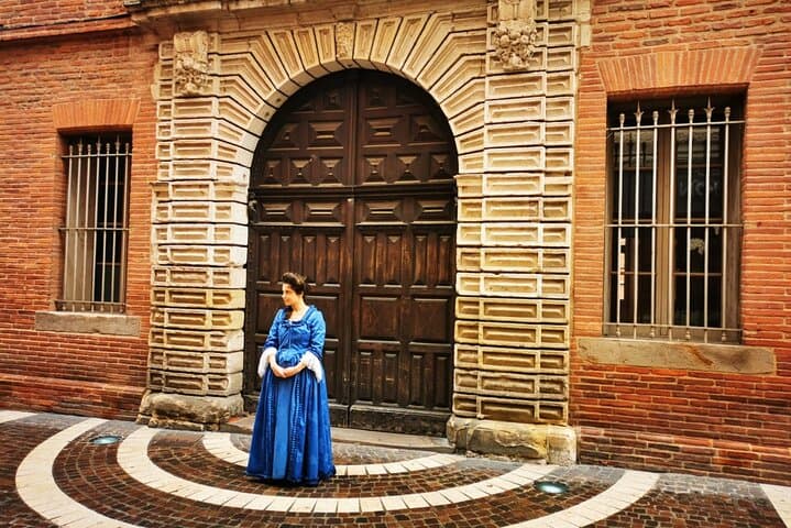 Visit of Albi in the Age of Enlightenment guided by Mme de Lapérouse