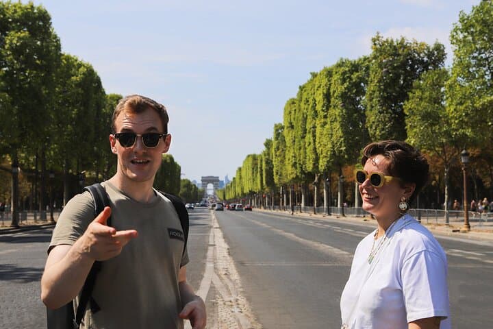 Paris Revolutionary Walking Tour: Iconic French Sights & Stories