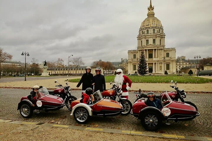 Santa likes sidecars!