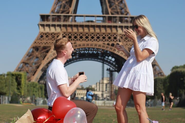 Proposal Photoshoot in Champs de Mars