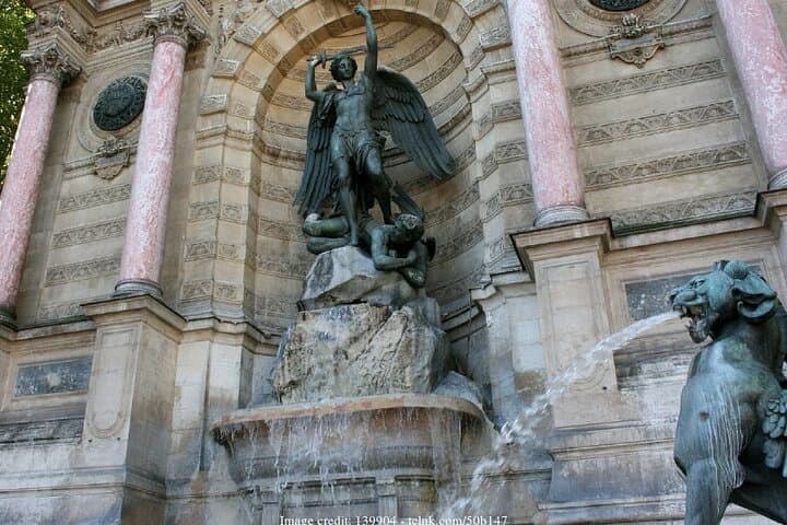 Paris by Night 2-hour Private Tour with Scenic Seine River Cruise