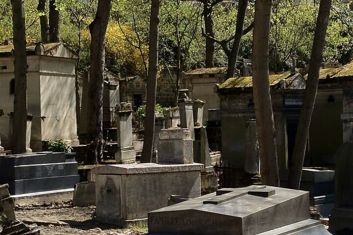La Vie En Rose Movie Locations - Private Paris Tour w Local Guide