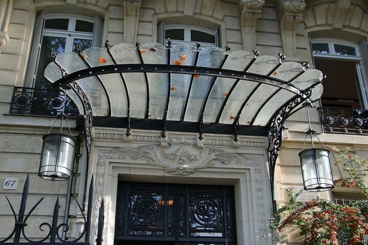 La Vie En Rose Movie Locations - Private Paris Tour w Local Guide