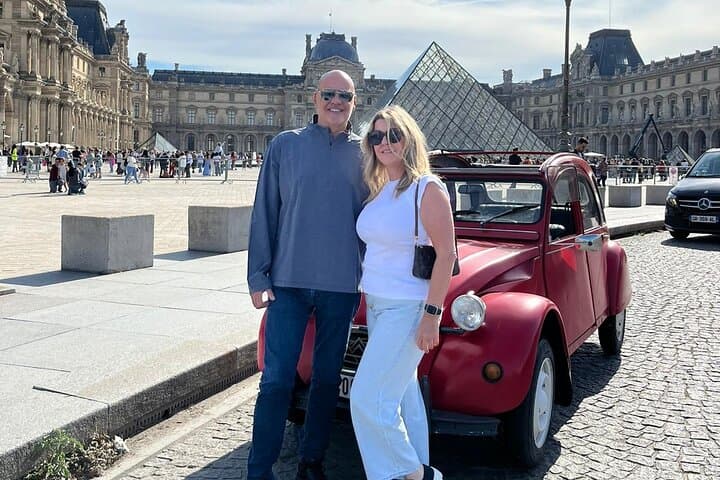 Vintage 2CV Adventure: 3-Hour Paris Highlights Tour