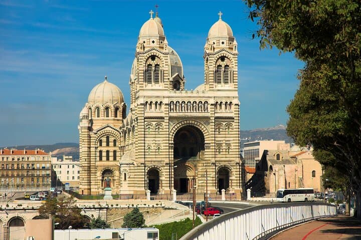 Full Day Private Guided Sightseeing City Tour in Marseille