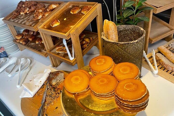 Viennoiseries !! This is what French people eat on the break fast !!