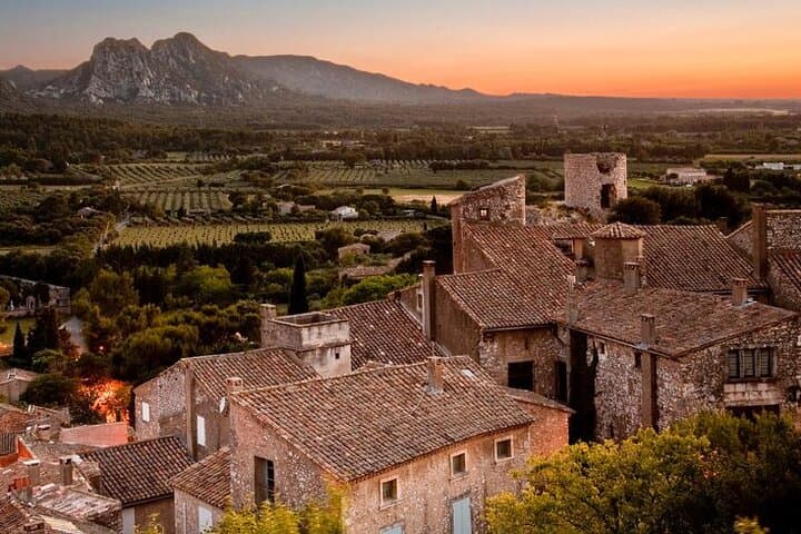 Full day E-Bike rental in the Alpilles