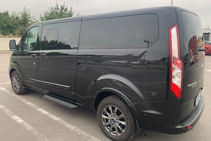 Private Transfer From or To Airports in Paris