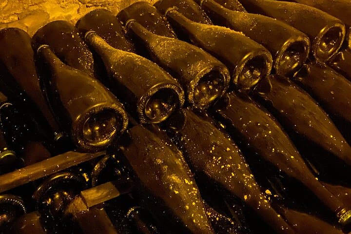 Champagne aging