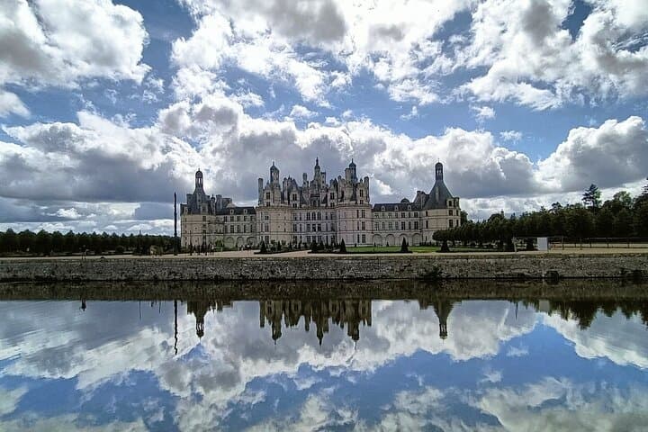 Loire Valley Ebike Tour to Chambord from Amboise