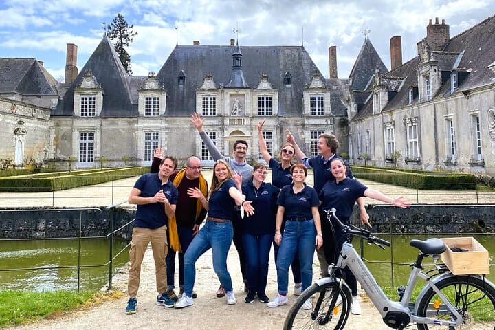 Loire Valley Ebike Tour to Chambord from Amboise