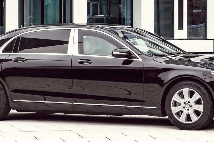 One Way Private Transfer from Marseille to Antibes