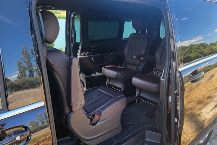 Transfer from Marseille airport to Avignon/ St Remy/ Gordes/ Baux