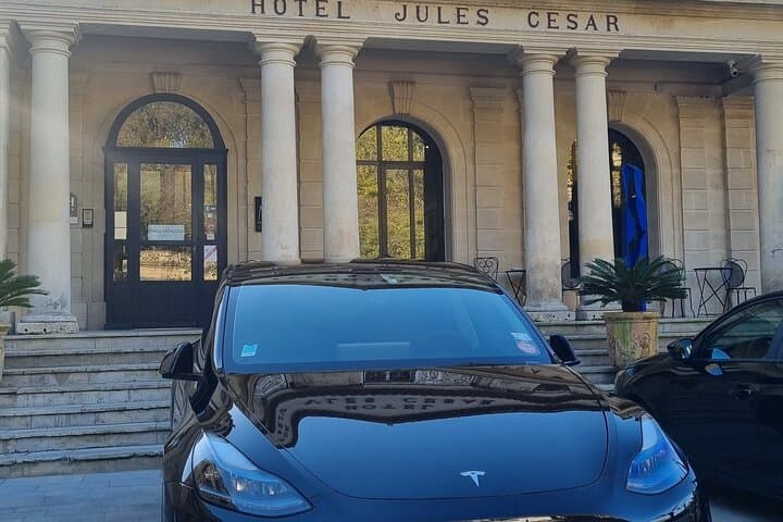 Private transfer by VAN or Electric Car to Marseille